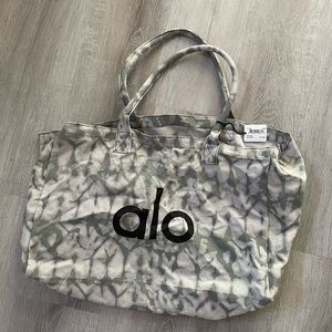Alo tote bag
